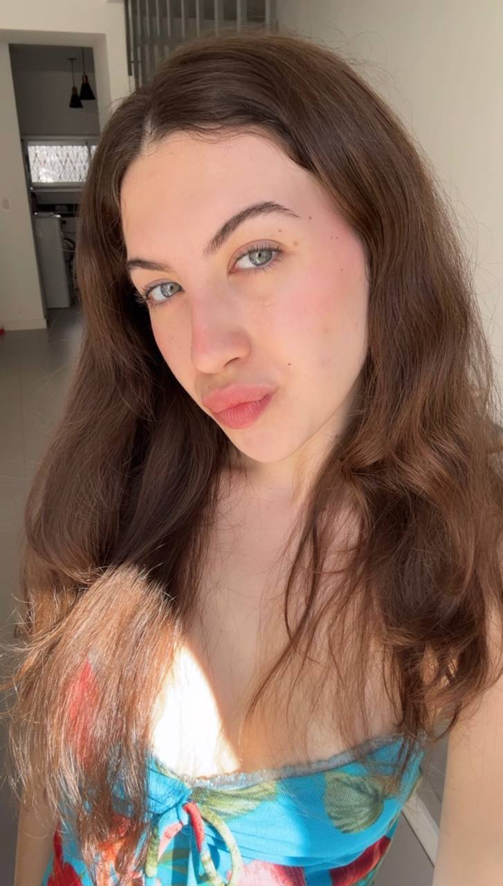 Nude girl Amber in Yinchuan