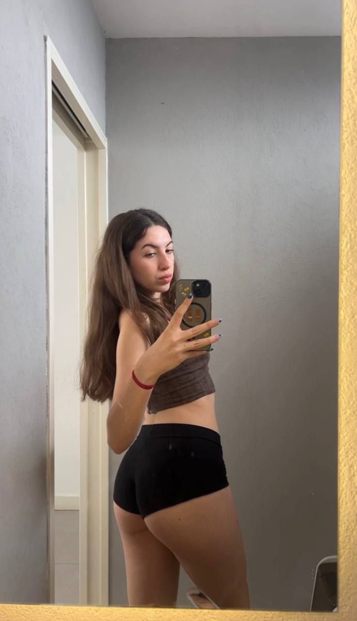 Amber in her underwear in Yinchuan