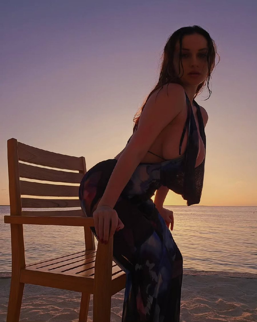 Sexy girl Miranda Faith nude in Yinchuan