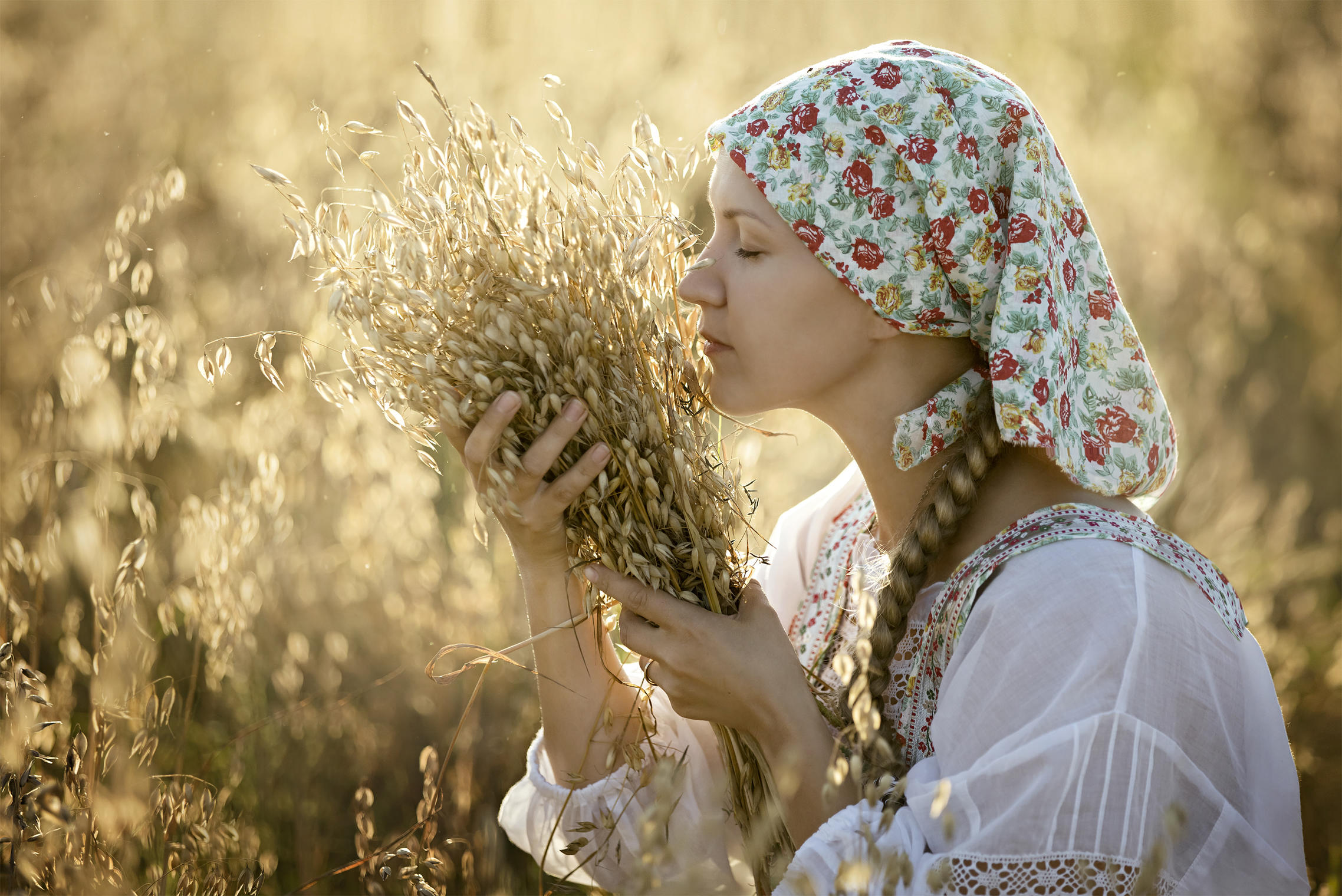 Photo Women in Slavic costumes in Yinchuan